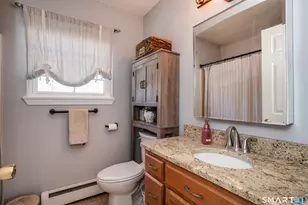 35 Fairlawn St, Farmington, CT 06032 - Photo 20