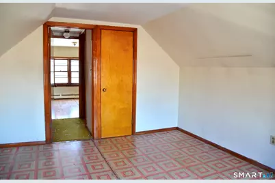 19 Hughes Street, East Haven, CT 06512 - Photo 20