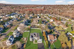 360 Duck Farm Rd, Fairfield, CT 06824 - Photo 36