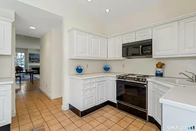 30 Hale Lane #30, Darien, CT 06820 - Photo 10