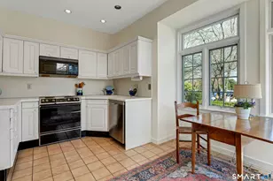 30 Hale Ln, Darien, CT 06820 - Photo 8