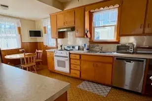33 Wilford Rd, Branford, CT 06405 - Photo 8