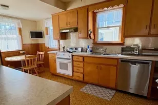 33 Wilford Rd, Branford, CT 06405 - Photo 8