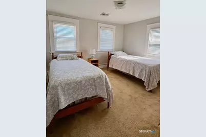 33 Wilford Road, Branford, CT 06405 - Photo 10