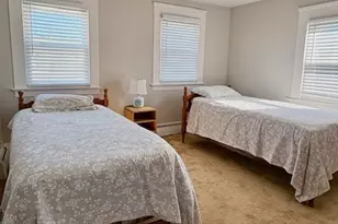 33 Wilford Rd, Branford, CT 06405 - Photo 10