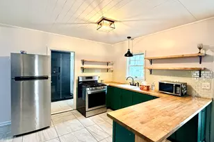 33D Laurel Point Dr, Montville, CT 06370 - Photo 20