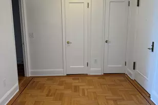 25 W Elm St, Greenwich, CT 06830 - Photo 2