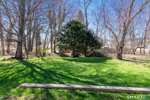 27 Fairweather Dr, Norwalk, CT 06851 - Photo 24