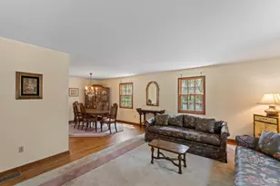 150 Patricia Dr, Stratford, CT 06614 - Photo 6