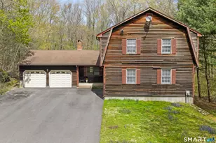 150 Patricia Dr, Stratford, CT 06614 - Photo 2