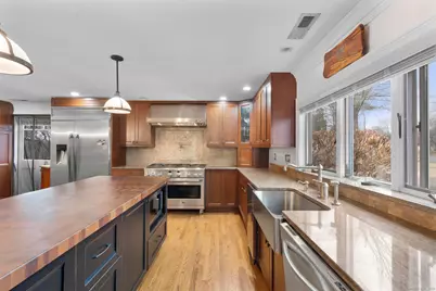 57 Gray Rock Road, Trumbull, CT 06611 - Photo 4