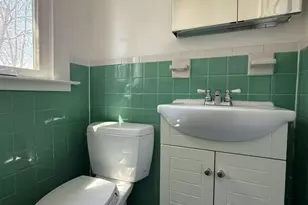 24 Paramount Ave, Hamden, CT 06517 - Photo 12