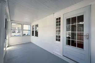 24 Paramount Ave, Hamden, CT 06517 - Photo 2