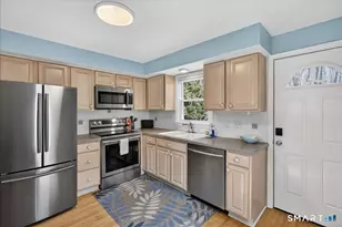 595 Laurel St, East Haven, CT 06512 - Photo 6