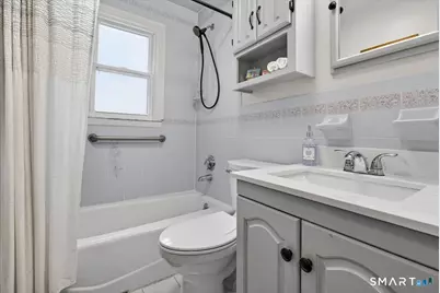 595 Laurel Street, East Haven, CT 06512 - Photo 16