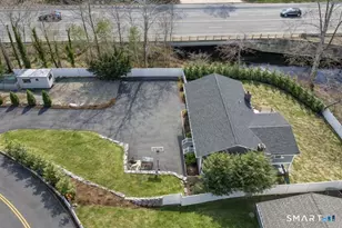 26 Three Lakes Dr, Stamford, CT 06902 - Photo 2