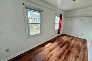 202 6th St, Bridgeport, CT 06607 - Photo 6