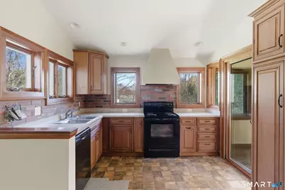 124 Midwell Road, Wethersfield, CT 06109 - Photo 14