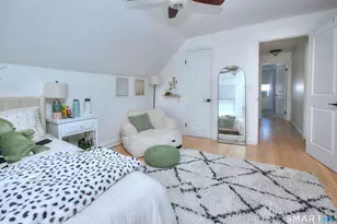 40 Acton Rd, Bridgeport, CT 06606 - Photo 14