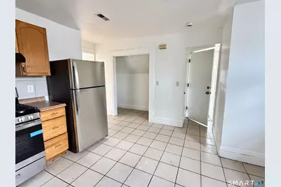 202 Sixth Street #3rd Fl, Bridgeport, CT 06607 - Photo 2