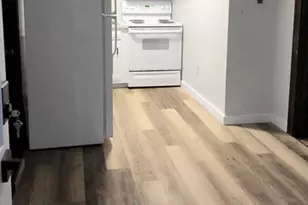 149 E Main St, Clinton, CT 06413 - Photo 2