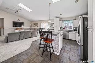 72 Dorothy Ln, Plymouth, CT 06786 - Photo 8