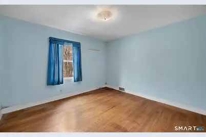 94 Farrell Road, Waterbury, CT 06706 - Photo 16