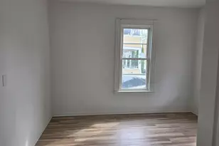 25 Elm St, Shelton, CT 06484 - Photo 4