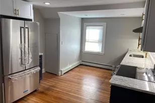 223 Park Rd, West Hartford, CT 06119 - Photo 2