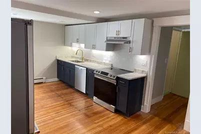 223 Park Road #3rd FL, West Hartford, CT 06119 - Photo 6