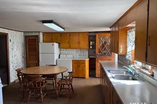 661 Riverside Dr, Thompson, CT 06255 - Photo 4