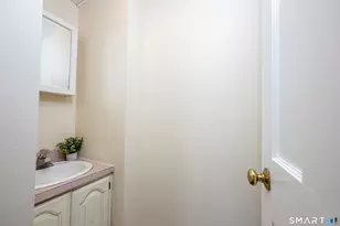 45 Rimmon Rd, North Haven, CT 06473 - Photo 18