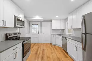 816 Pacific St, Stamford, CT 06902 - Photo 2