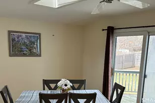 17 Henry St, Bethel, CT 06801 - Photo 4