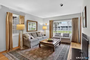 23 Balmaha Close, Fairfield, CT 06825 - Photo 4