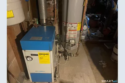 232 Hillside Avenue, Waterbury, CT 06710 - Photo 36