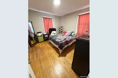 85 Maplewood Avenue #2nd Floor, West Hartford, CT 06119 - Photo 6