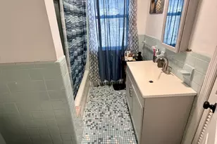 85 Maplewood Ave, West Hartford, CT 06119 - Photo 8