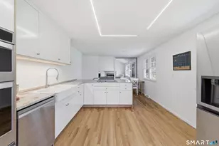 93 Old Meadow Plain Rd, Simsbury, CT 06089 - Photo 8