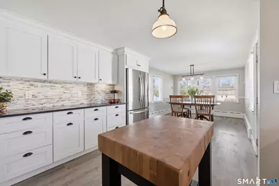 14 Coolidge Avenue, Newington, CT 06111 - Photo 8