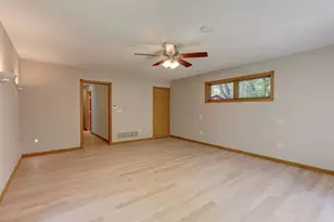 123 Round Hill Rd, Middletown, CT 06457 - Photo 18