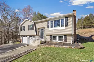 52 Cook Ln, Beacon Falls, CT 06403 - Photo 2