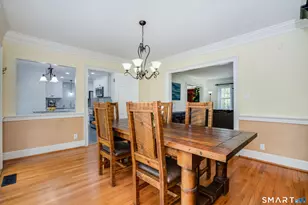 55 Terry Rd, Hartford, CT 06105 - Photo 10