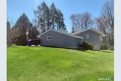 17 Hickory Hill Drive, Waterbury, CT 06708 - Photo 4