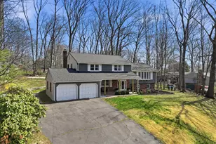 12 Overlook Dr, Plainville, CT 06062 - Photo 2