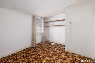 60 Chestnut Ln, Hamden, CT 06518 - Photo 18