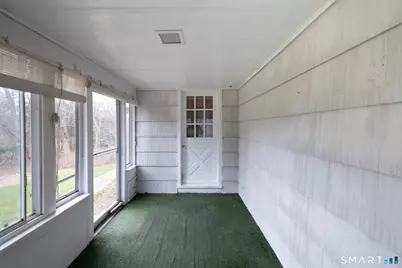 60 Chestnut Lane, Hamden, CT 06518 - Photo 8