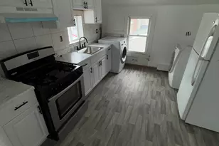 172 Dekalb Ave, Bridgeport, CT 06607 - Photo 4