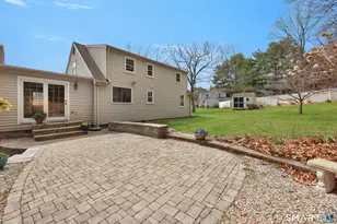 15 Mohawk Dr, Canton, CT 06019 - Photo 36