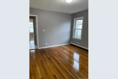 30 Tremont Avenue #1st, Bridgeport, CT 06606 - Photo 4